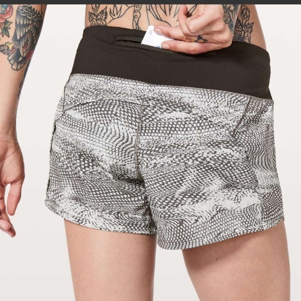 Lululemon Run Times Short II *4"